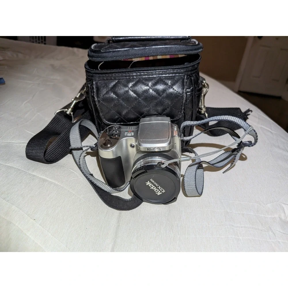 Silver Kodak Digital Camera Z710-10x Zoom Tested Working With Carry Case